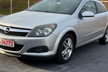 Opel Astra 226.000 km 2.499 &euro; Limburg 65552
