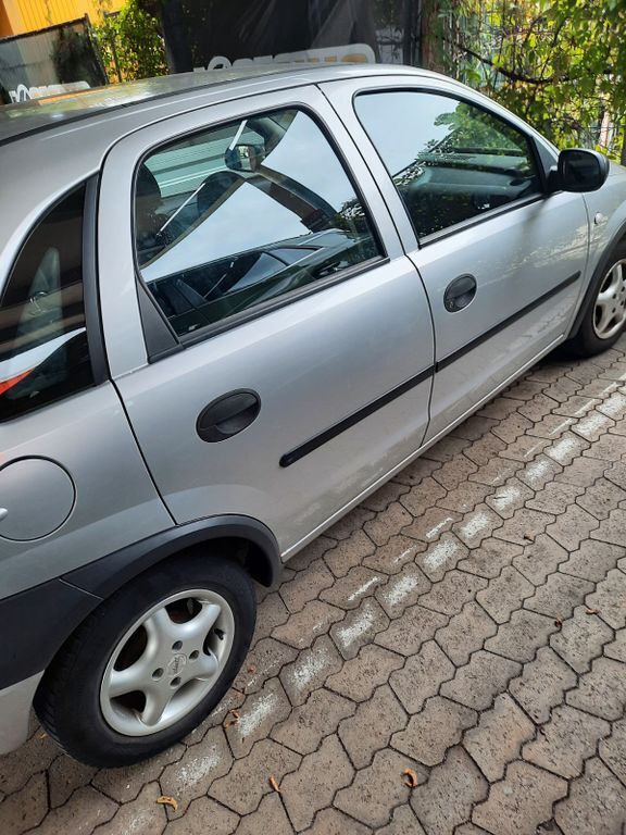 Opel Corsa 144.000 km 800 € München 80939