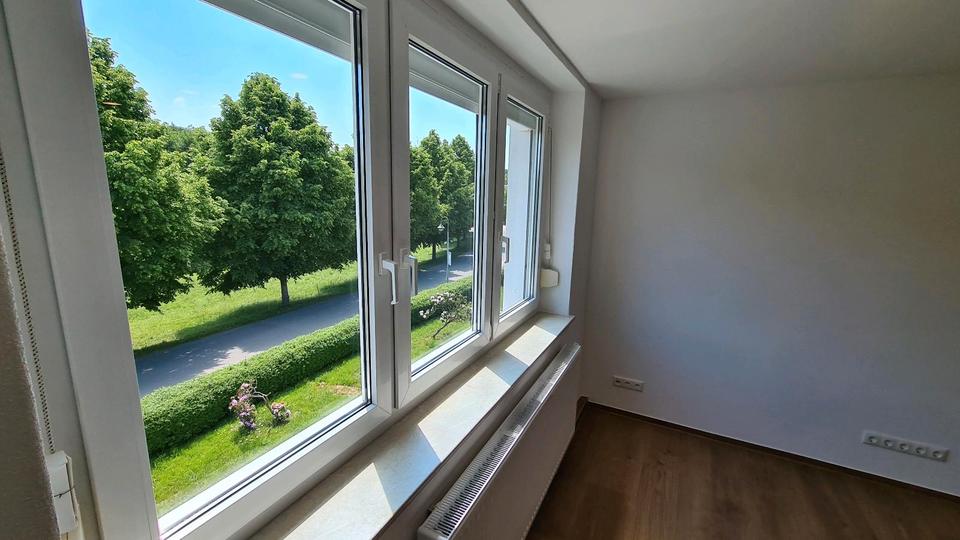 Etagenwohnung Schmölln - 3 Zimmer, 60 m&sup2;, 400&euro; | Angebot:25611987