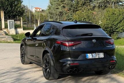 Alfa Romeo Stelvio 135.000 km 35.500 &euro; München 81475
