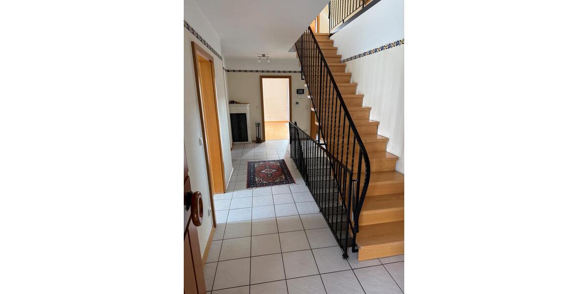 Einfamilienhaus Treuchtlingen - 7 Zimmer, 159 m&sup2;, 450.000&euro; | Angebot:25789688