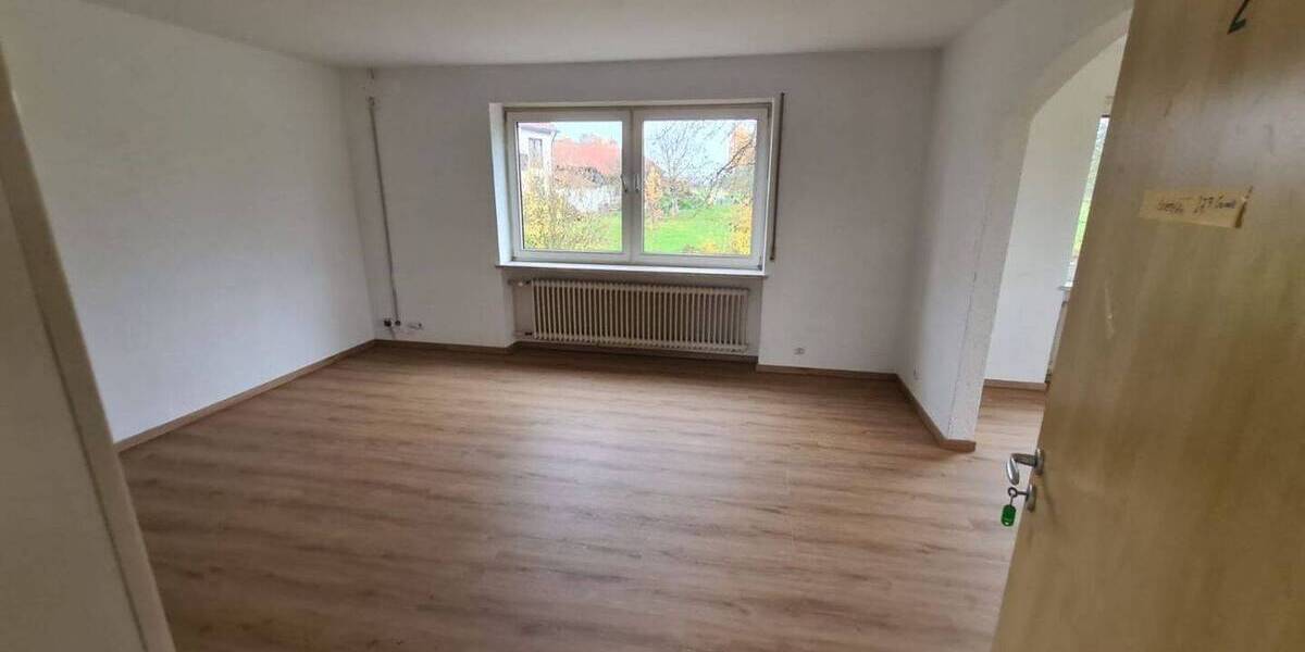 Mehrfamilienhaus, Wohnhaus Sulzbach-Rosenberg Unterschwaig - 8 Zimmer, 250 m&sup2;, 2.060&euro; | Angebot:23518285