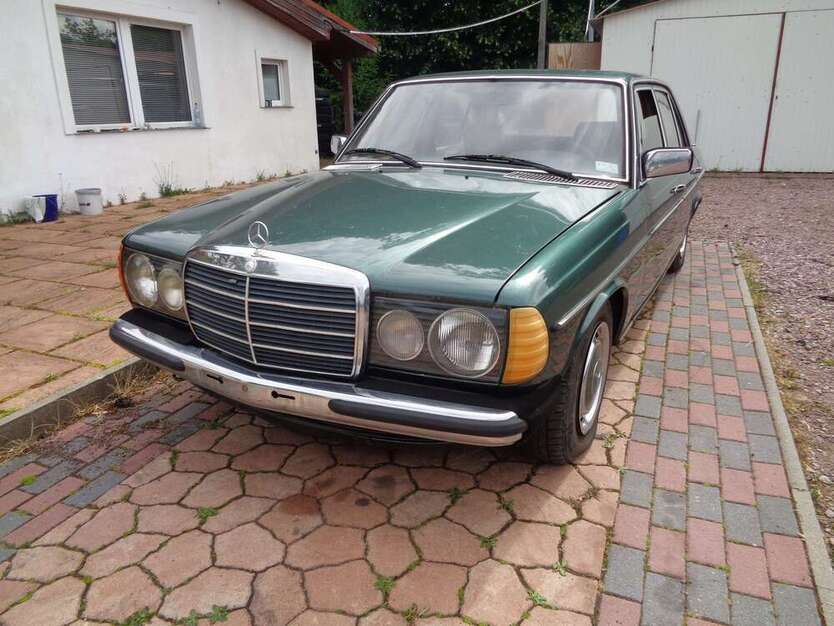 230