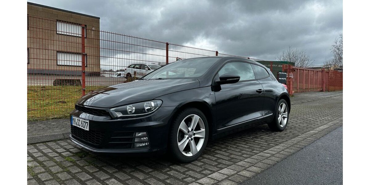 VW Scirocco 219.930 km 9.499 &euro; Mayen 56727