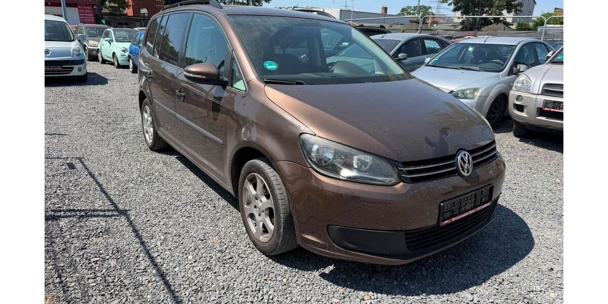 VW Touran 277.269 km 3.990 &euro; Düren 52349