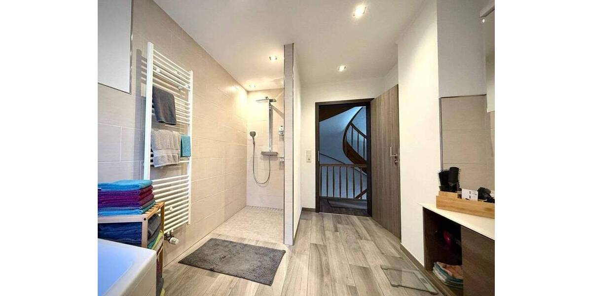Mehrfamilienhaus, Wohnhaus Schönecken - 3 Zimmer, 134 m&sup2;, 289.000&euro; | Angebot:26874899