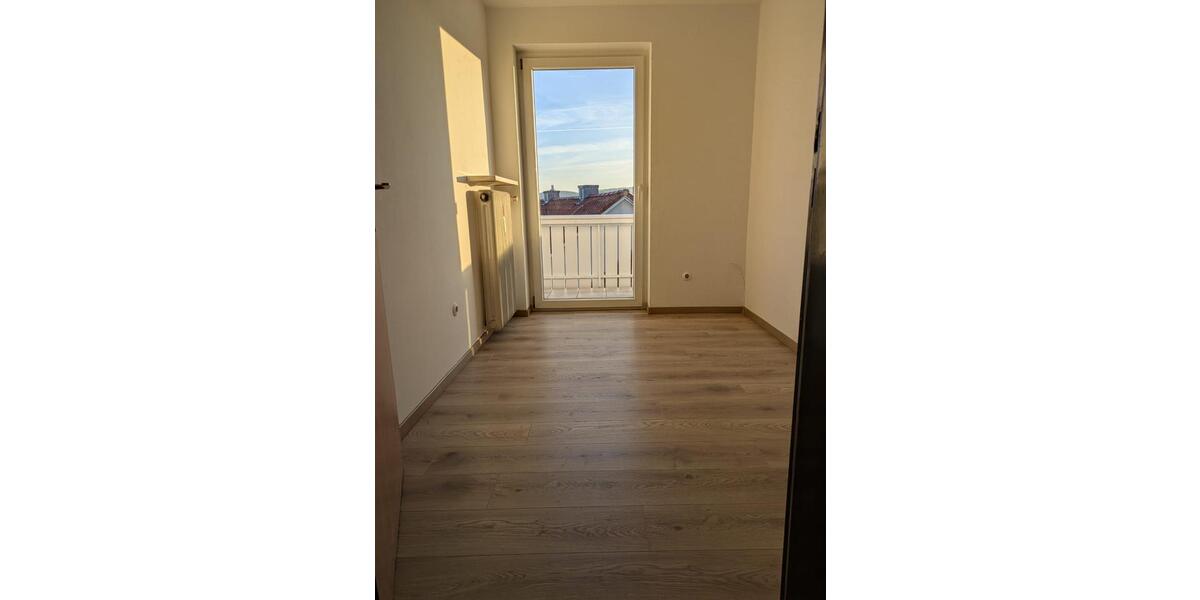 Etagenwohnung Schönberg - 3 Zimmer, 61 m&sup2;, 350&euro; | Angebot:26456222