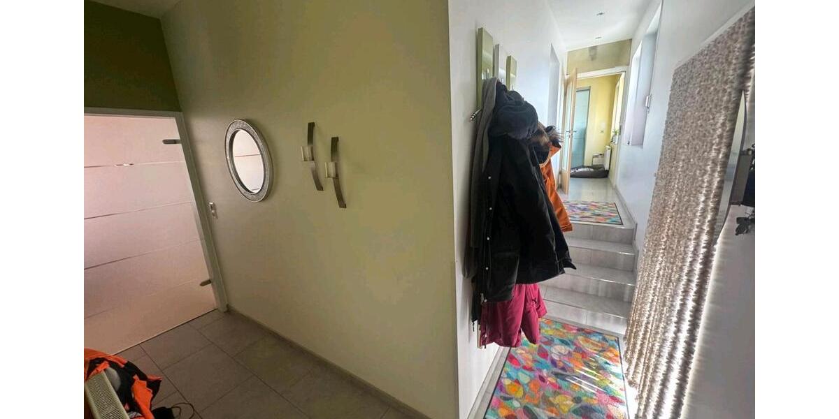 Einfamilienhaus Neustadt bei Coburg - 3 Zimmer, 110 m&sup2;, 320.000&euro; | Angebot:25789687