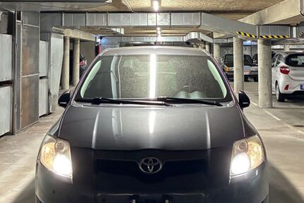 Toyota Auris 244.000 km 2.100 &euro; Bremen 28357