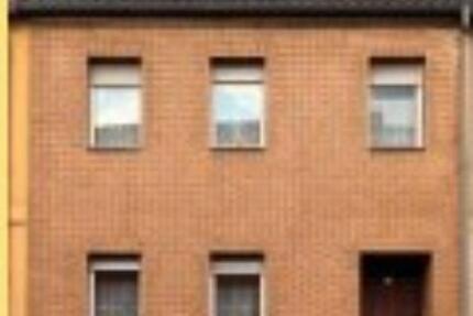 Sanierungsbedürftiges Reihenmittelhaus mit Nebengelass & Garage 6 zimmer