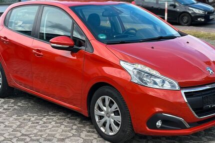 Peugeot 208 117.343 km 5.498 &euro; Schönefeld 12529