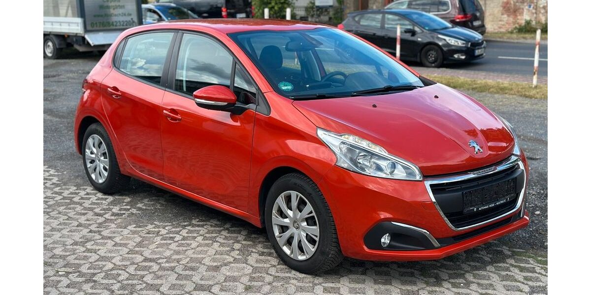 Peugeot 208 117.343 km 5.689 &euro; Schönefeld 12529