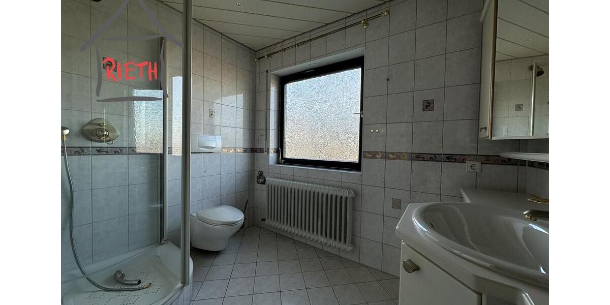 * Reiheneckhaus in toller Randlage von Schlösslesfeld * 6 zimmer