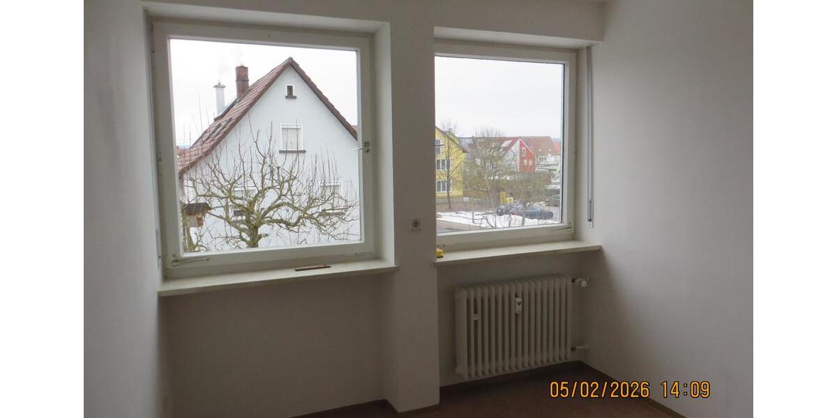Etagenwohnung Pfreimd - 5 Zimmer, 100 m&sup2;, 750&euro; | Angebot:26587930