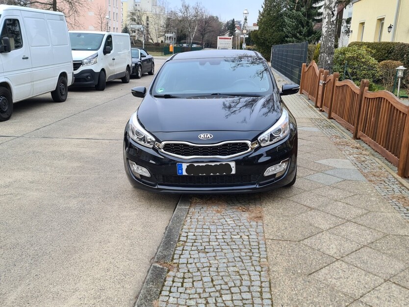 Kia Pro CeeD 77.580 km 9.999 € Berlin 10178
