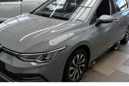 VW Golf 28.613 km 22.833 &euro; Kassel 34123