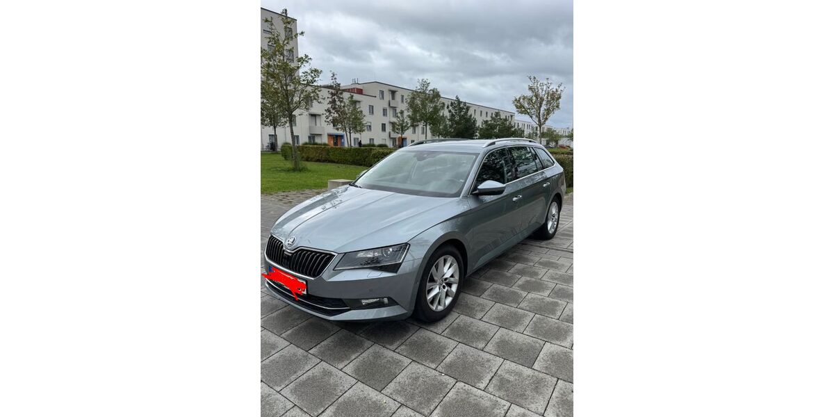 Skoda Superb 76.000 km 19.300 &euro; München 81737