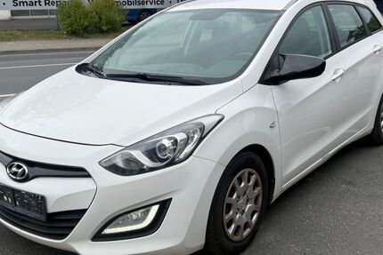 Hyundai i30 285.000 km 2.590 &euro; Düren 52349