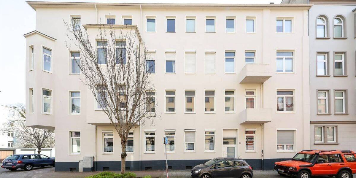 Etagenwohnung Wilhelmshaven Innenstadt - 5 Zimmer, 110 m&sup2;, 650&euro; | Angebot:26851799