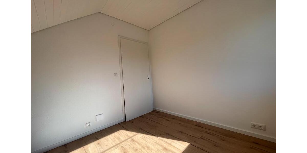 Dachgeschoßwohnung Bayreuth Meyernberg - 2 Zimmer, 89 m&sup2;, 980&euro; | Angebot:26407109