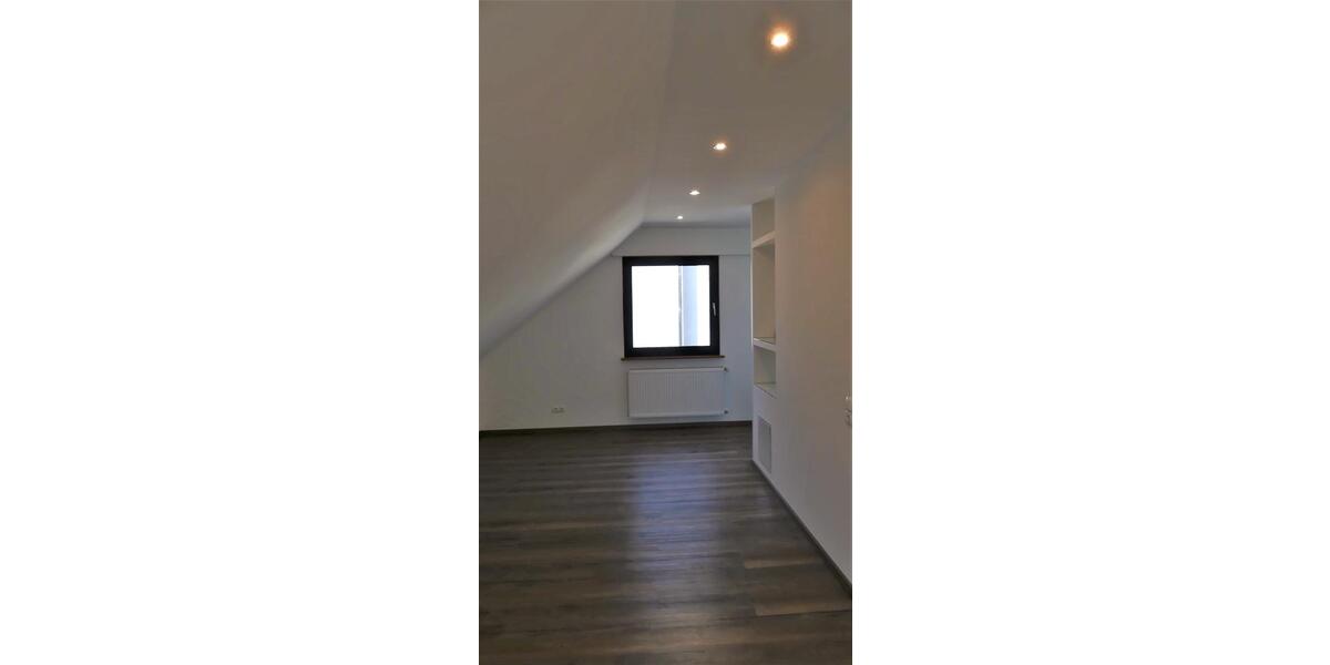 Dachgeschoßwohnung Bergneustadt - 2 Zimmer, 58 m&sup2;, 675&euro; | Angebot:26397852
