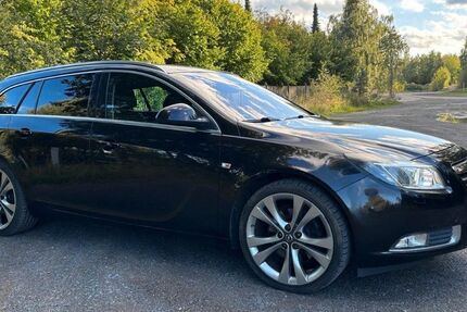 Opel Insignia 169.000 km 4.500 € Dresden 01159