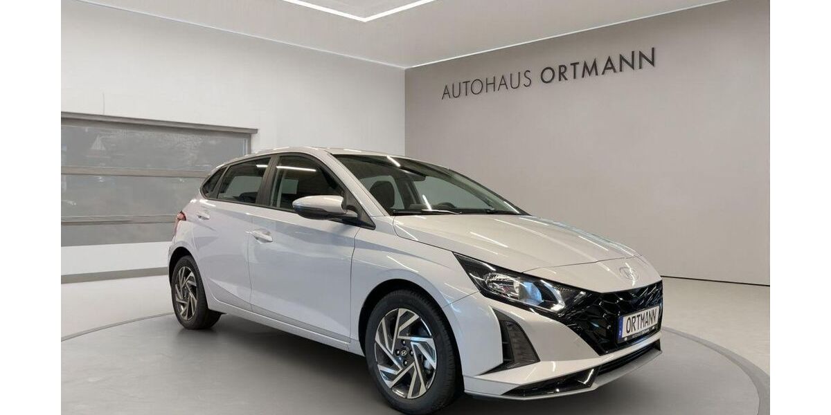 Hyundai i20 6.000 km 23.590 &euro; Wissen 57537