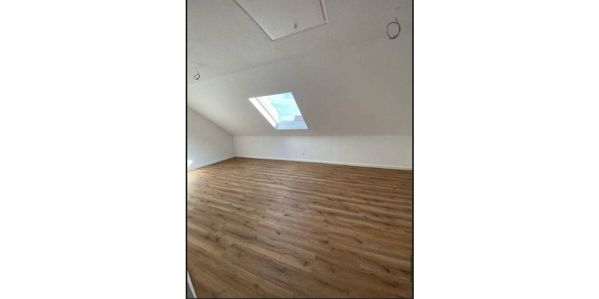 Etagenwohnung Grabenstetten - 2 Zimmer, 90 m&sup2;, 850&euro; | Angebot:26595218