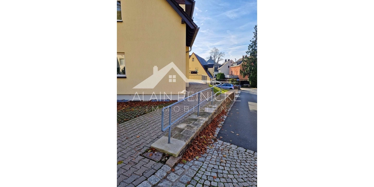 Zwei Familien auf 2 Etagen (OG+DG) 9 zimmer