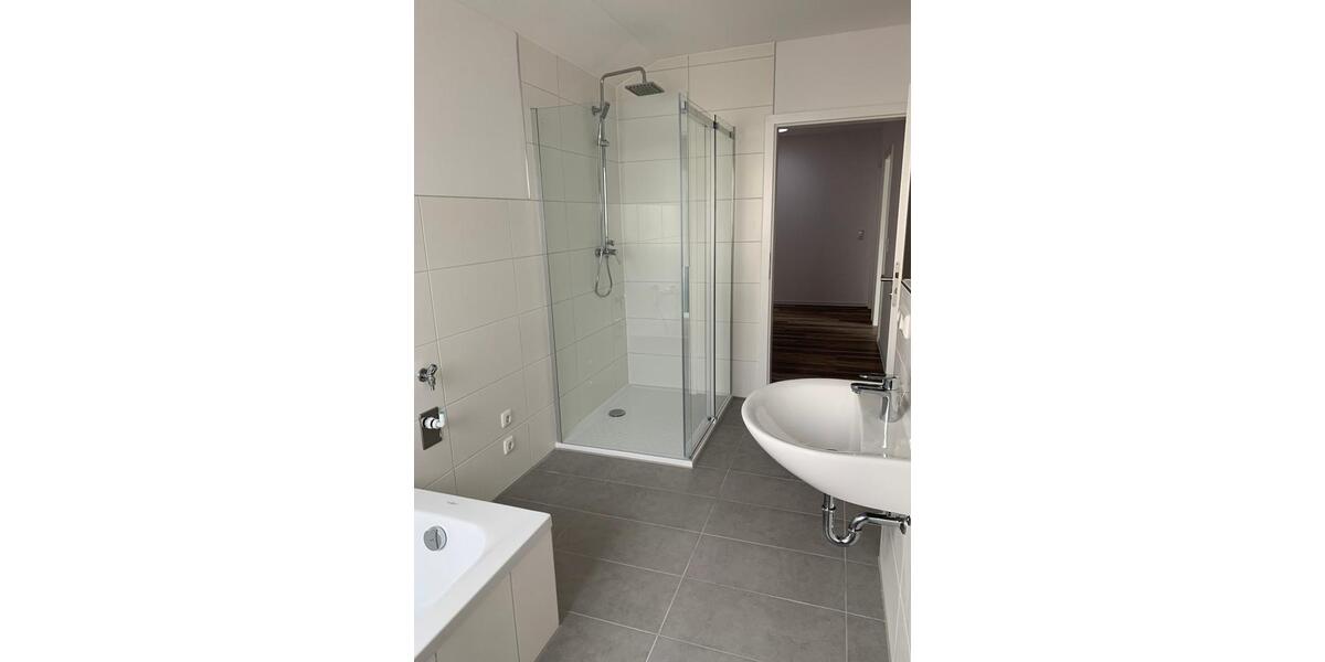 Dachgeschoßwohnung Aurach - 4 Zimmer, 90 m&sup2;, 975&euro; | Angebot:26413777