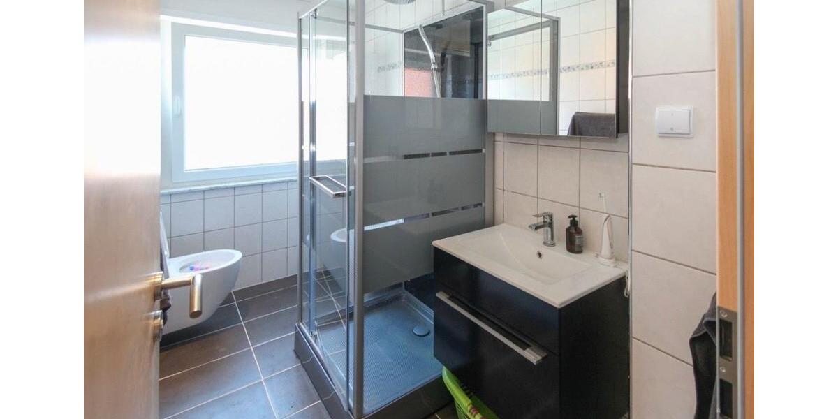Einfamilienhaus Bad Hersfeld - 8 Zimmer, 210 m&sup2;, 335.000&euro; | Angebot:26111736