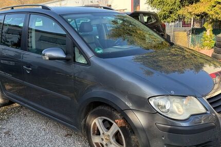 VW Touran 242.000 km 3.999 &euro; Hersbruck 91217