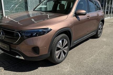 Mercedes EQB