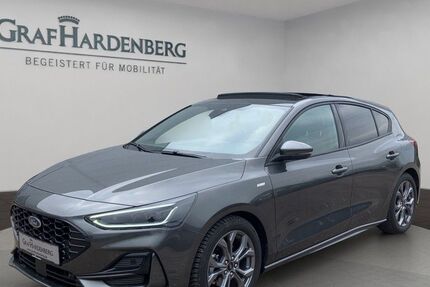 Ford Focus 9.558 km 21.490 &euro; Landau 76829