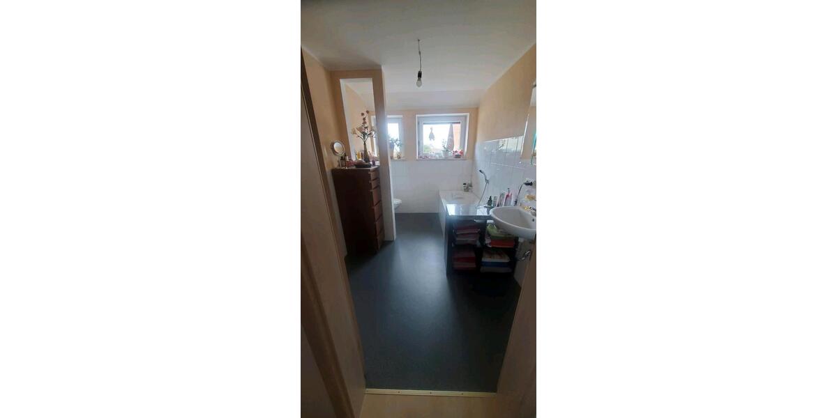 Erdgeschoßwohnung Bernhardswald - 5 Zimmer, 130 m&sup2;, 700&euro; | Angebot:26315189
