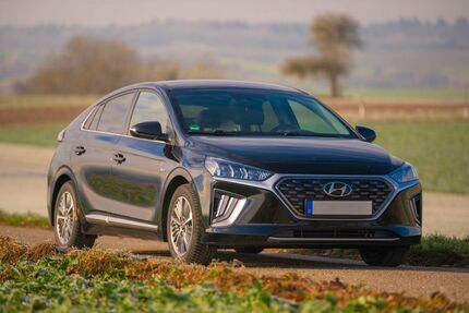 Hyundai IONIQ 56.000 km 15.500 &euro; Karlsruhe 76149