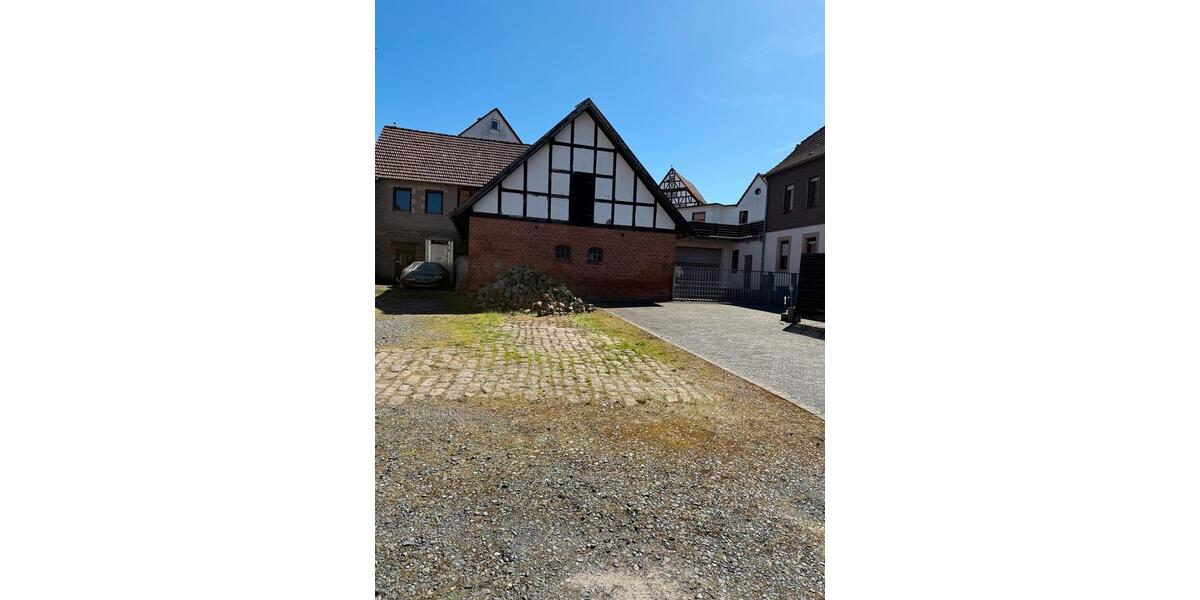 Einfamilienhaus Steinau an der Straße - 14 Zimmer, 300 m&sup2;, 300.000&euro; | Angebot:26084319