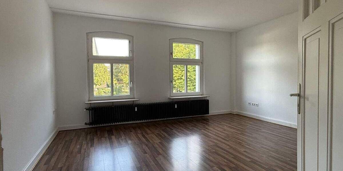 Mehrfamilienhaus, Wohnhaus Bedburg-Hau Schneppenbaum - 8 Zimmer, 122 m&sup2;, 590.000&euro; | Angebot:25796369