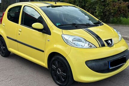 Peugeot 107 104.000 km 2.200 &euro; Alsdorf 52477