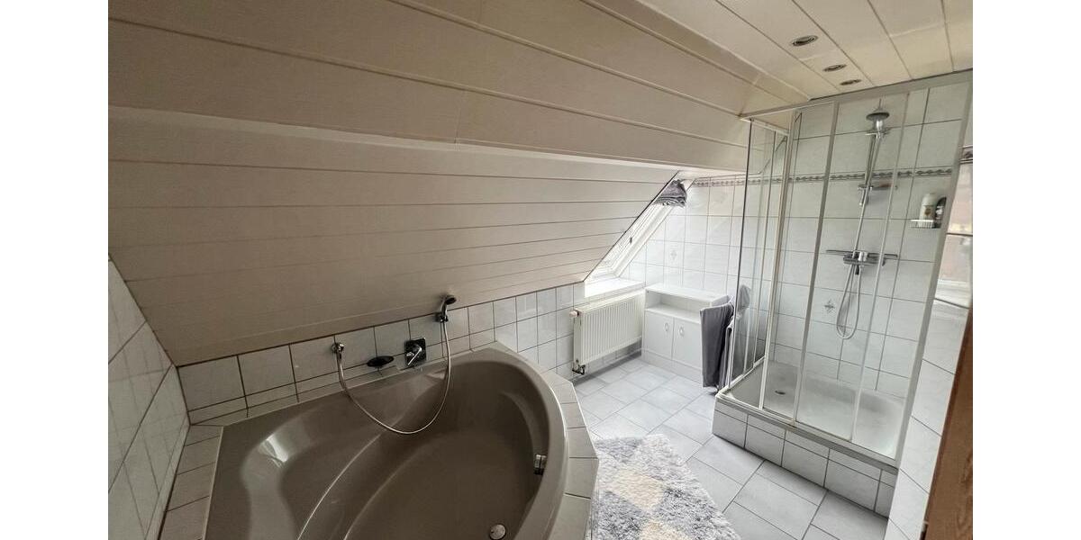 Einfamilienhaus Albstadt Gemarkung Onstmettingen - 5 Zimmer, 135 m&sup2;, 255.000&euro; | Angebot:26757146