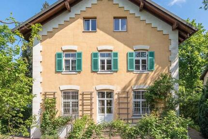 Haus München Nymphenburg - 9 Zimmer, 389 m&sup2;, 9.300&euro; | Angebot:25255917