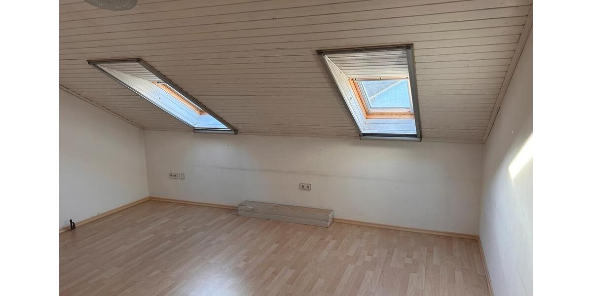 Dachgeschoßwohnung Bad Griesbach im Rottal - 2 Zimmer, 87 m&sup2;, 135.000&euro; | Angebot:26844262