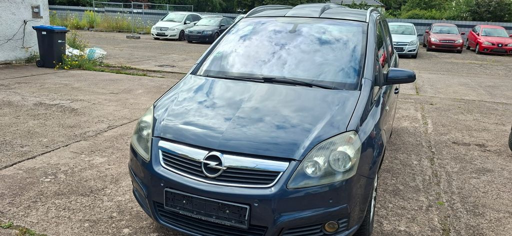 Opel Zafira 198.000 km 1.950 &euro; Leinefelde 37327