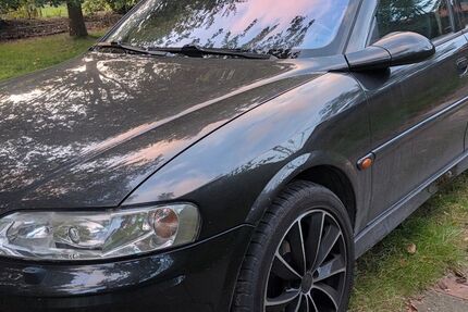 Opel Vectra 168.000 km 2.500 &euro; Visbek 49429