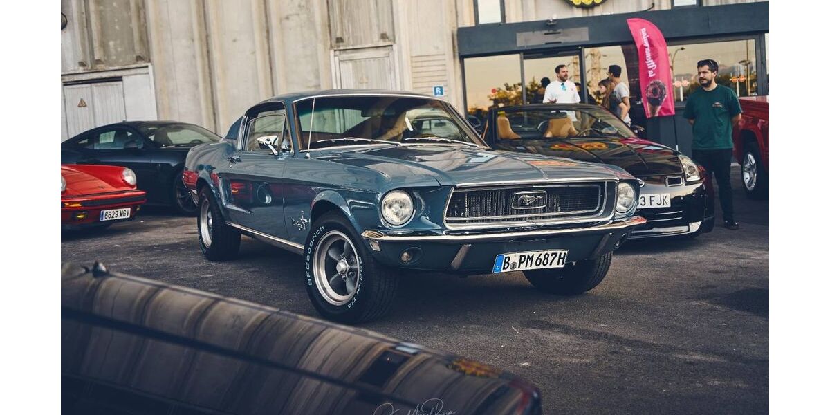 Ford Mustang 141.622 km 75.000 &euro; Berlin 14197