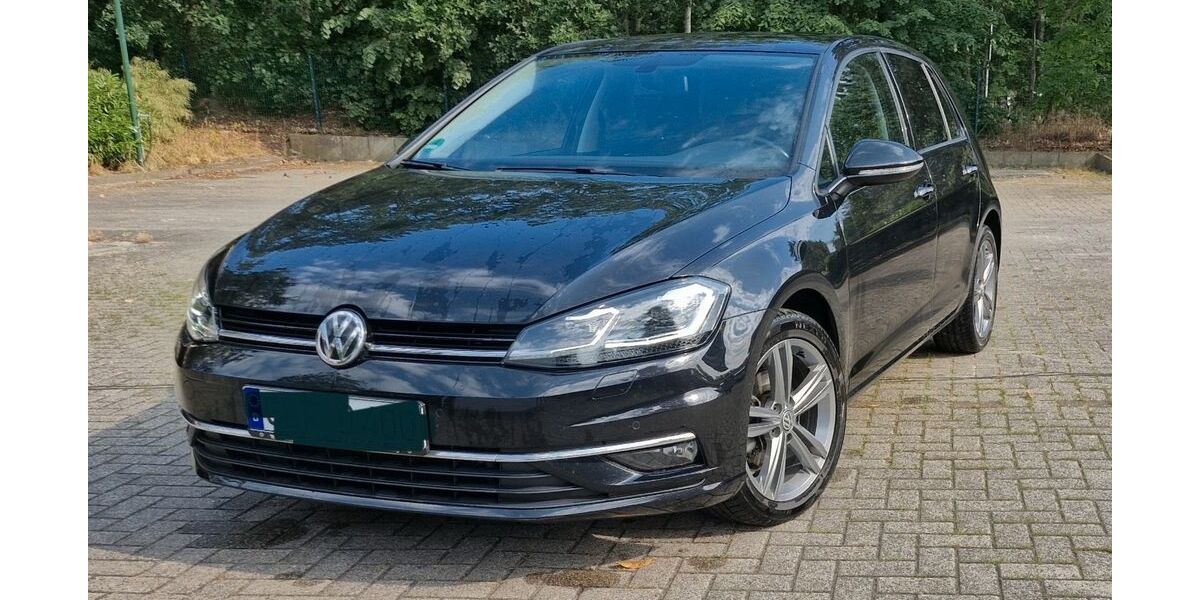 VW Golf 104.000 km 14.650 &euro; Peheim 49696