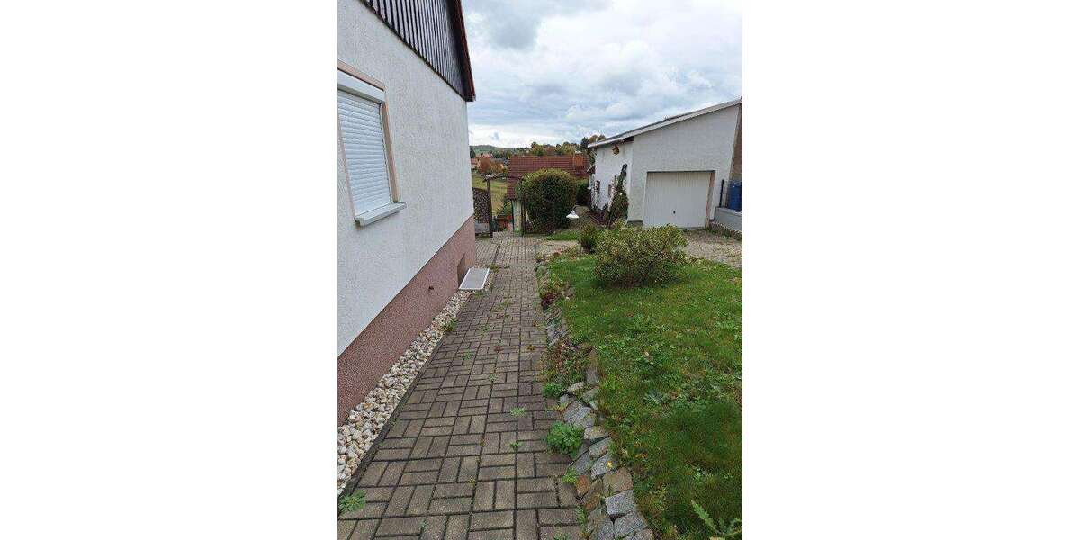 Zwei Häuser auf einem Grundstück – Vielseitigkeit, Platz und Potenzial - Doppelhaushälfte Pößneck | Angebot:25475150