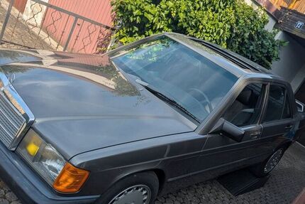 Mercedes 190
