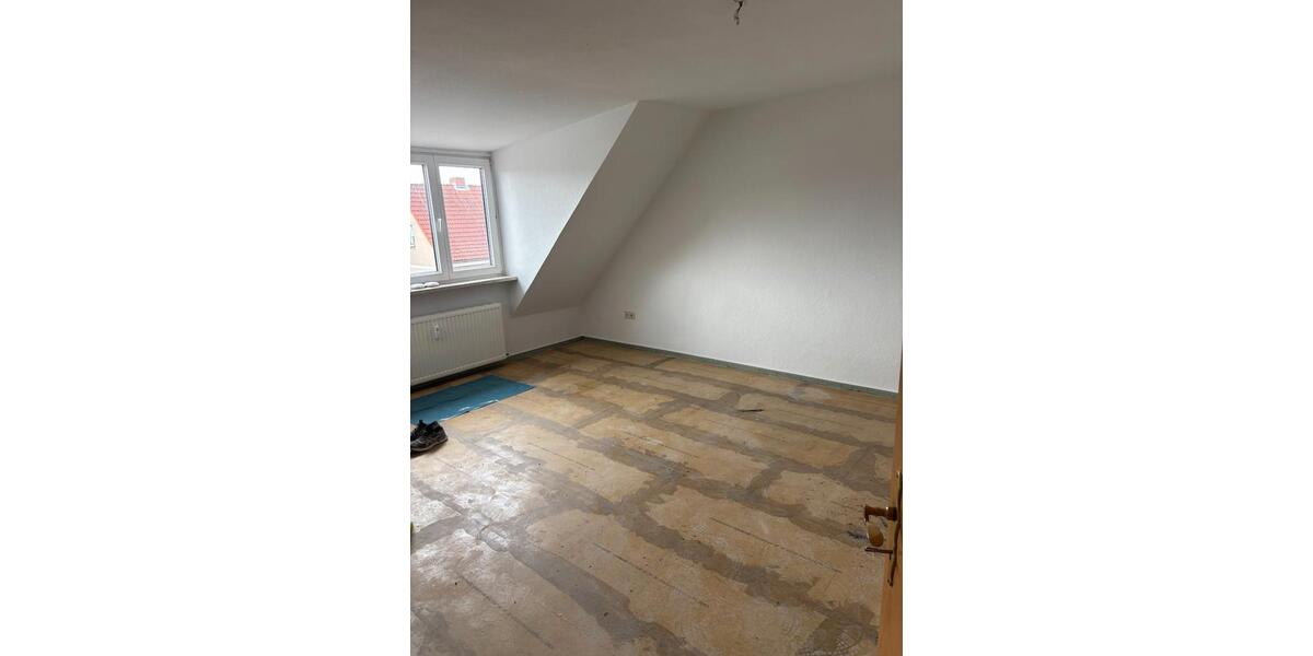 Dachgeschoßwohnung Dessau-Roßlau Dessau - 3 Zimmer, 56 m&sup2;, 490&euro; | Angebot:26663796