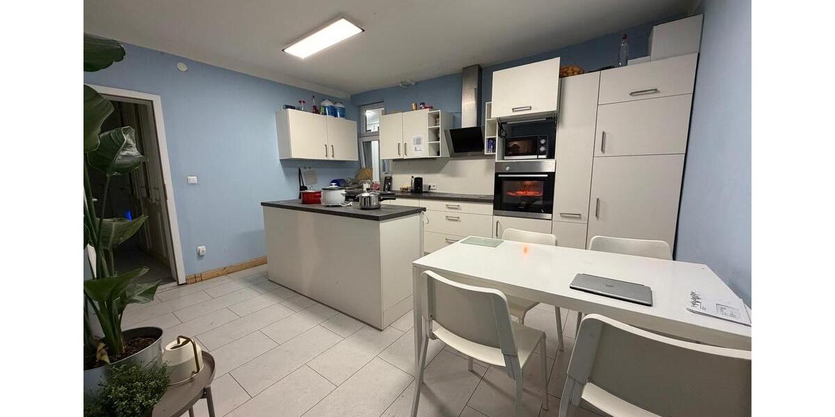 Etagenwohnung Buckenhof - 9 Zimmer, 17 m&sup2;, 495&euro; | Angebot:26211452